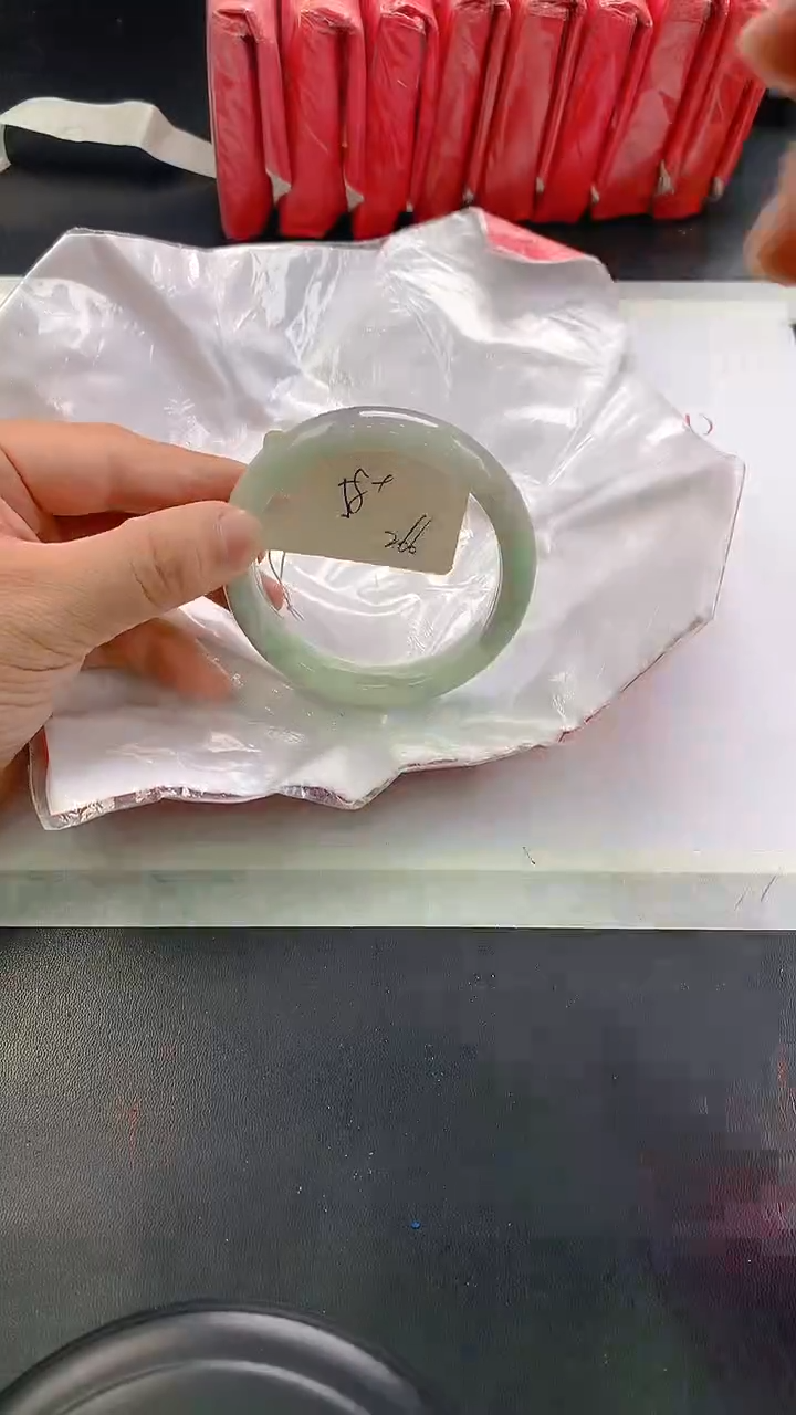 未镶嵌手镯翡翠266