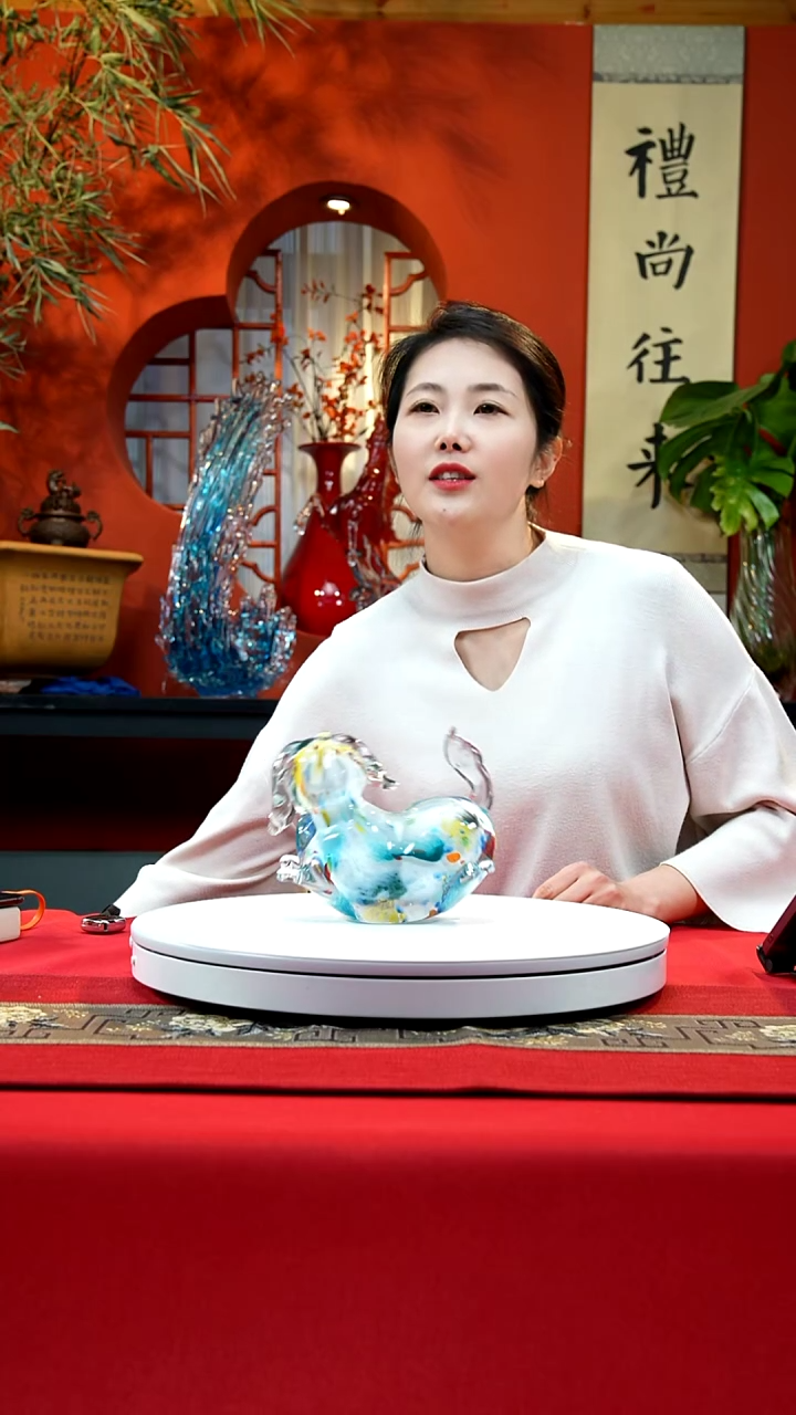 手工艺品琉璃摇摇狗