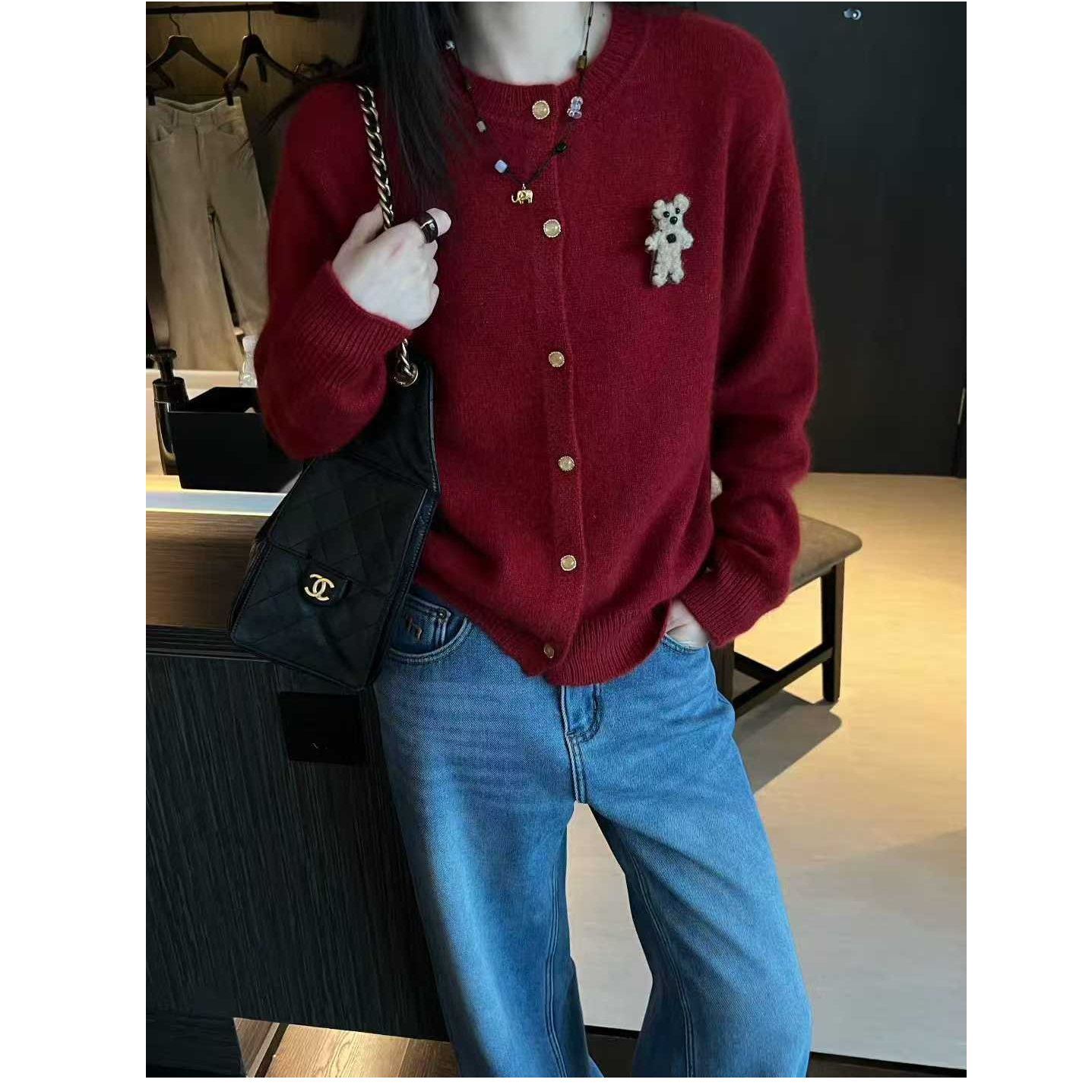 小熊胸针金扣针织圆领开衫（胸针可拆卸）