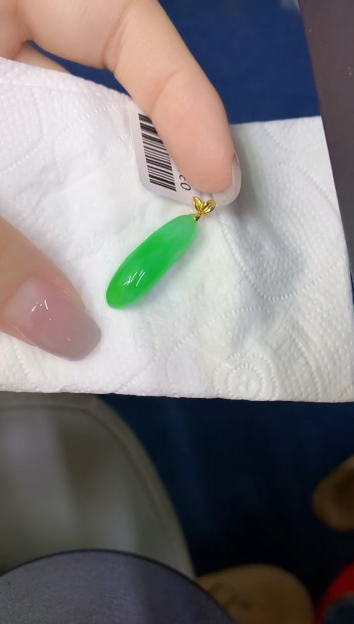 颈饰18K金镶嵌翡翠缅甸天然翡翠A货