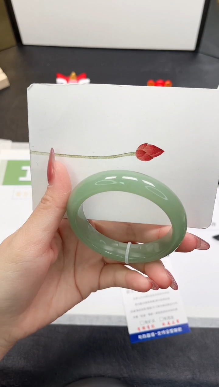 【闪购商品】石英质玉手镯未镶嵌125-55.9