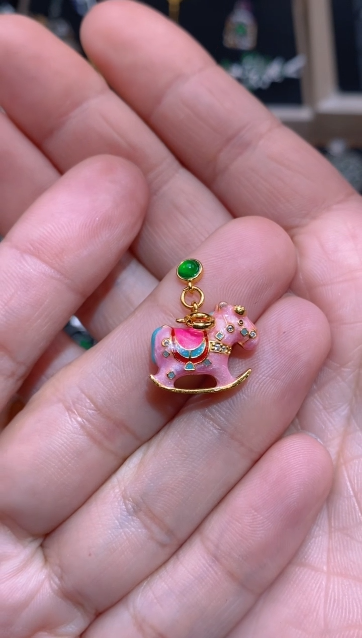 【闪购商品】翡翠颈饰银S925镶嵌木马