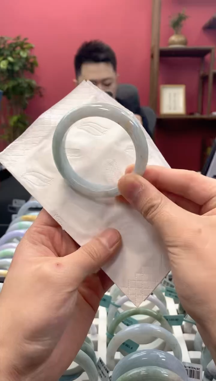 【闪购商品】翡翠手镯未镶嵌00003920