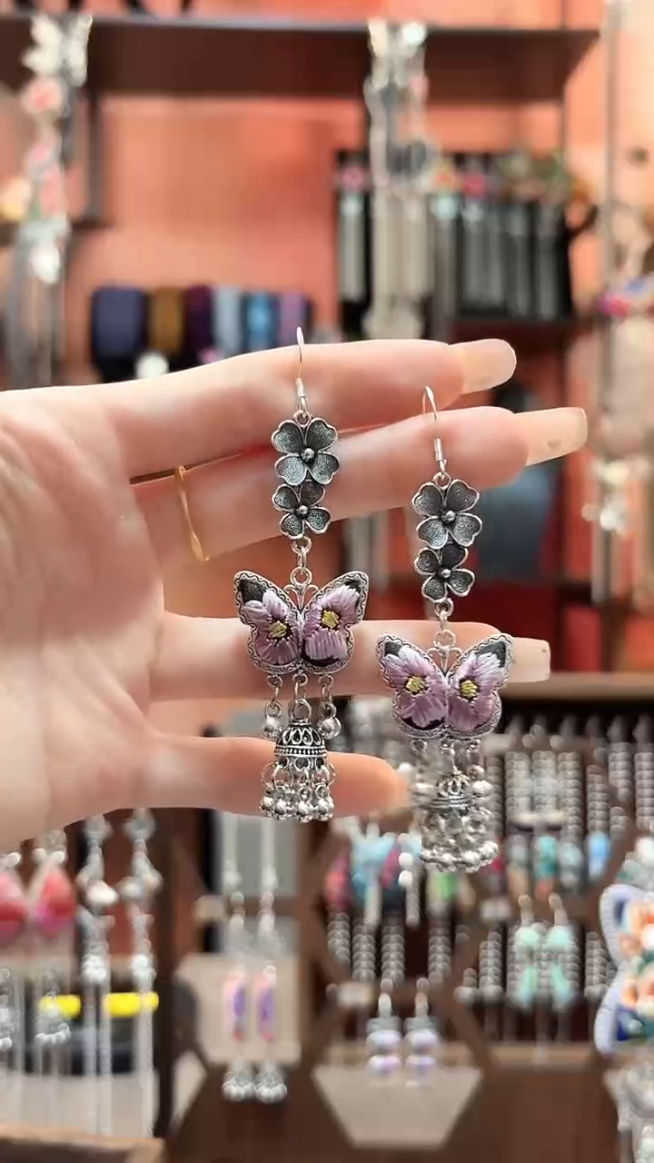 织绣云织谣民族风精美饰品188