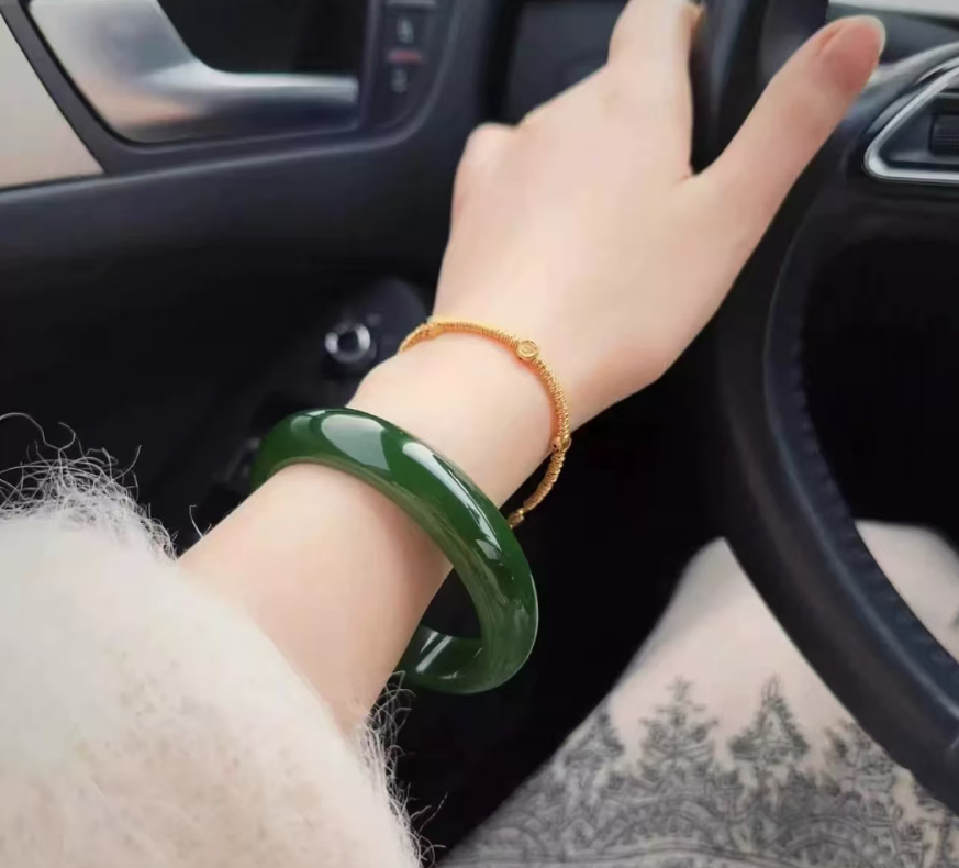 天然辰砂翠玉阁官绿精品文玩H-0082