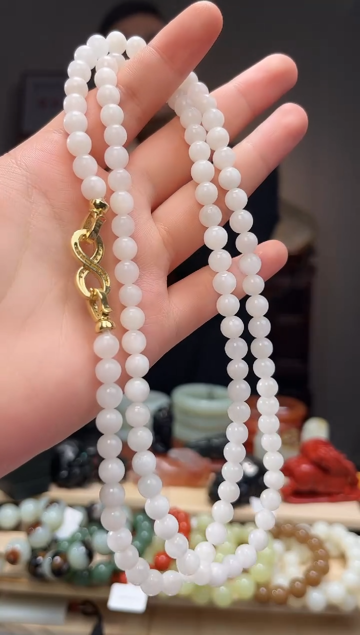 颈饰未镶嵌和田玉项链