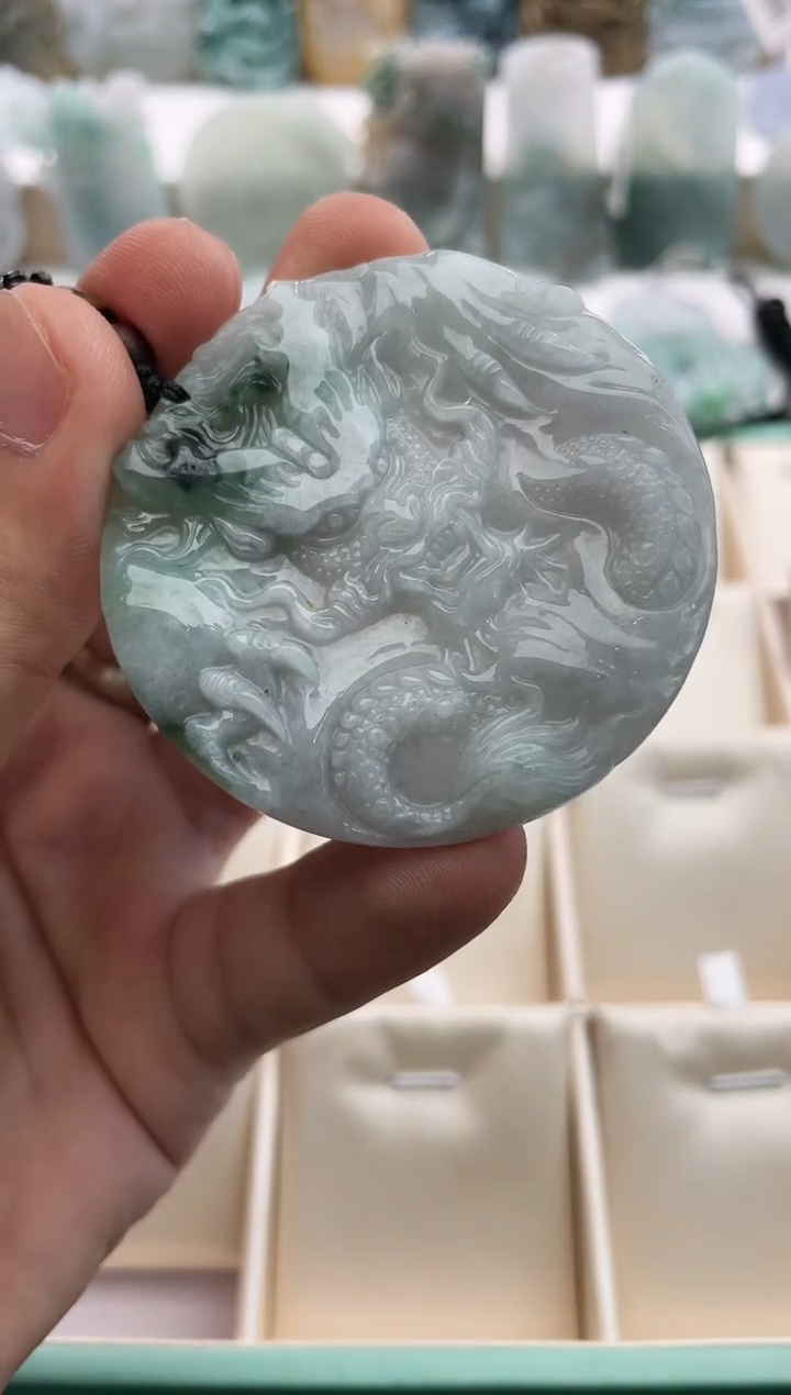 【闪购商品】翡翠颈饰未镶嵌..../1/13/85