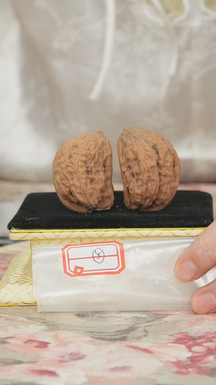 把件文玩核桃非嫁接将军帽异形