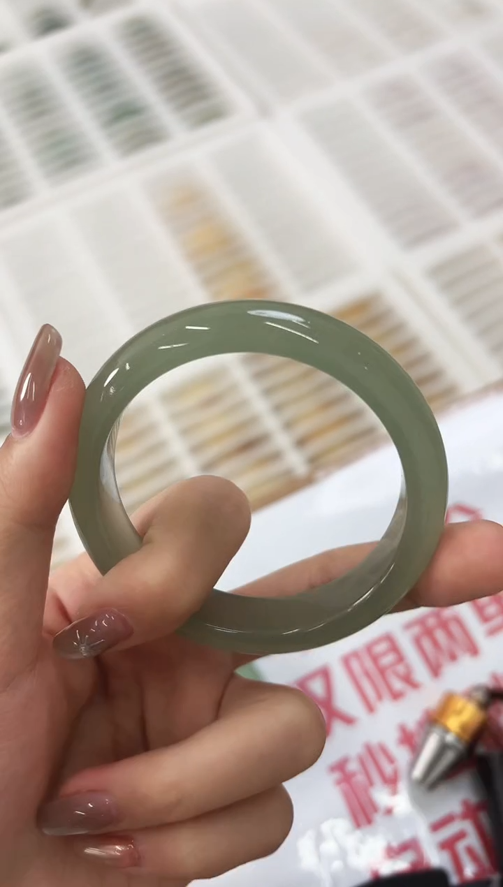 未镶嵌手镯石英质玉6-52D