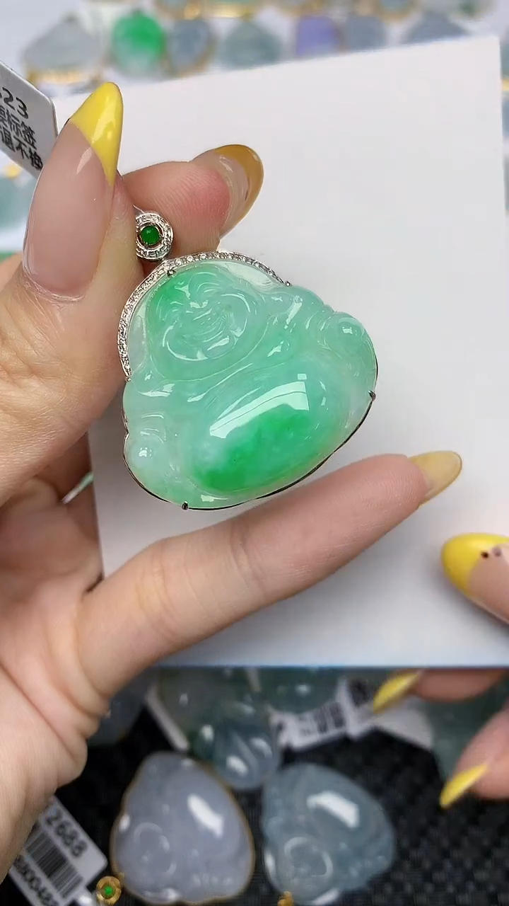 翡翠18K金镶嵌项链天然翡翠A货