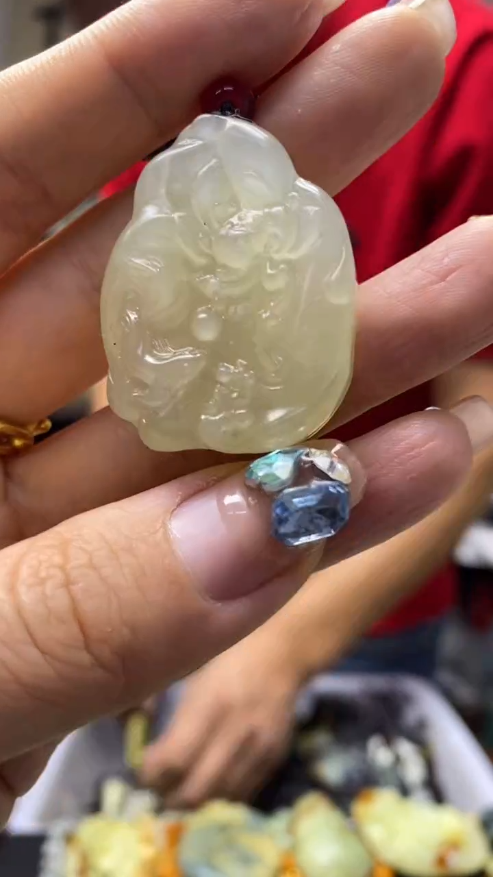 未镶嵌岫玉挂件 