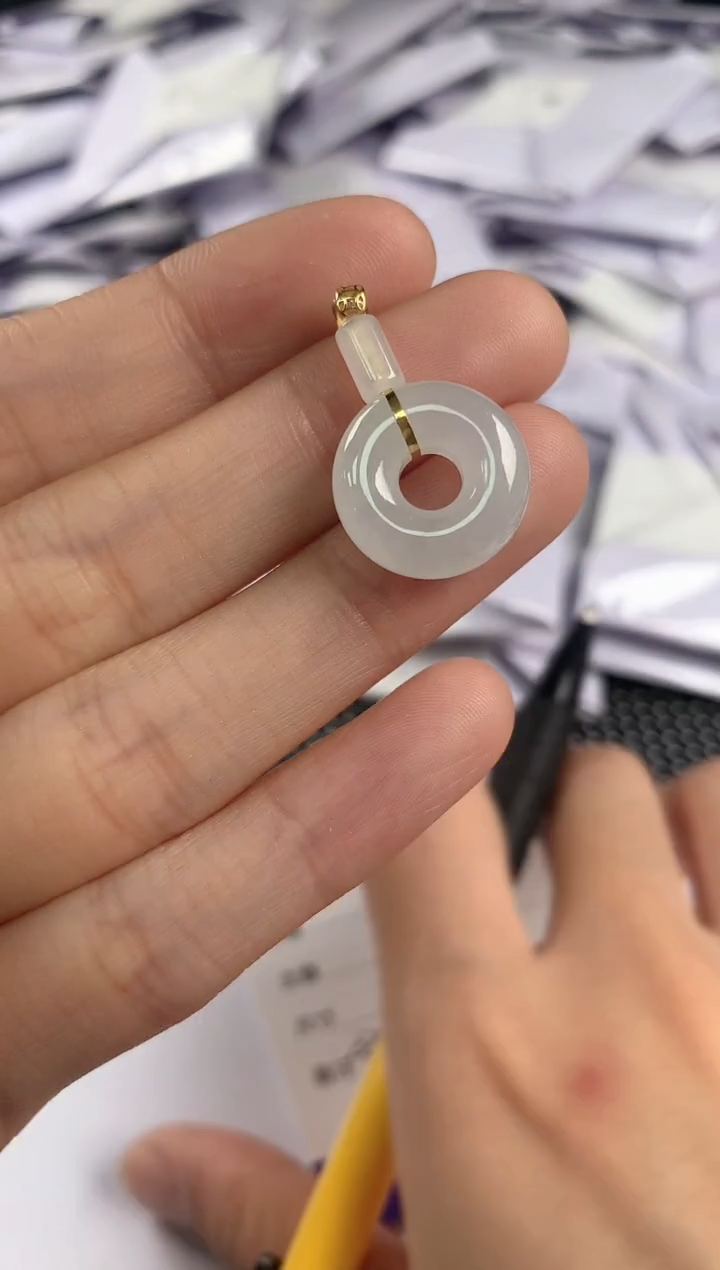 【闪购商品】翡翠颈饰18K金镶嵌19         