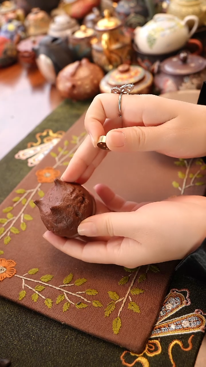 茶壶紫砂张月三足 香炉