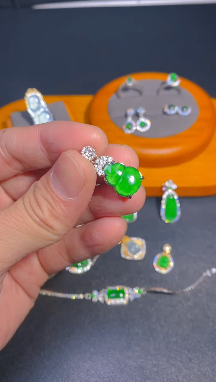 【闪购商品】翡翠耳饰未镶嵌翡翠