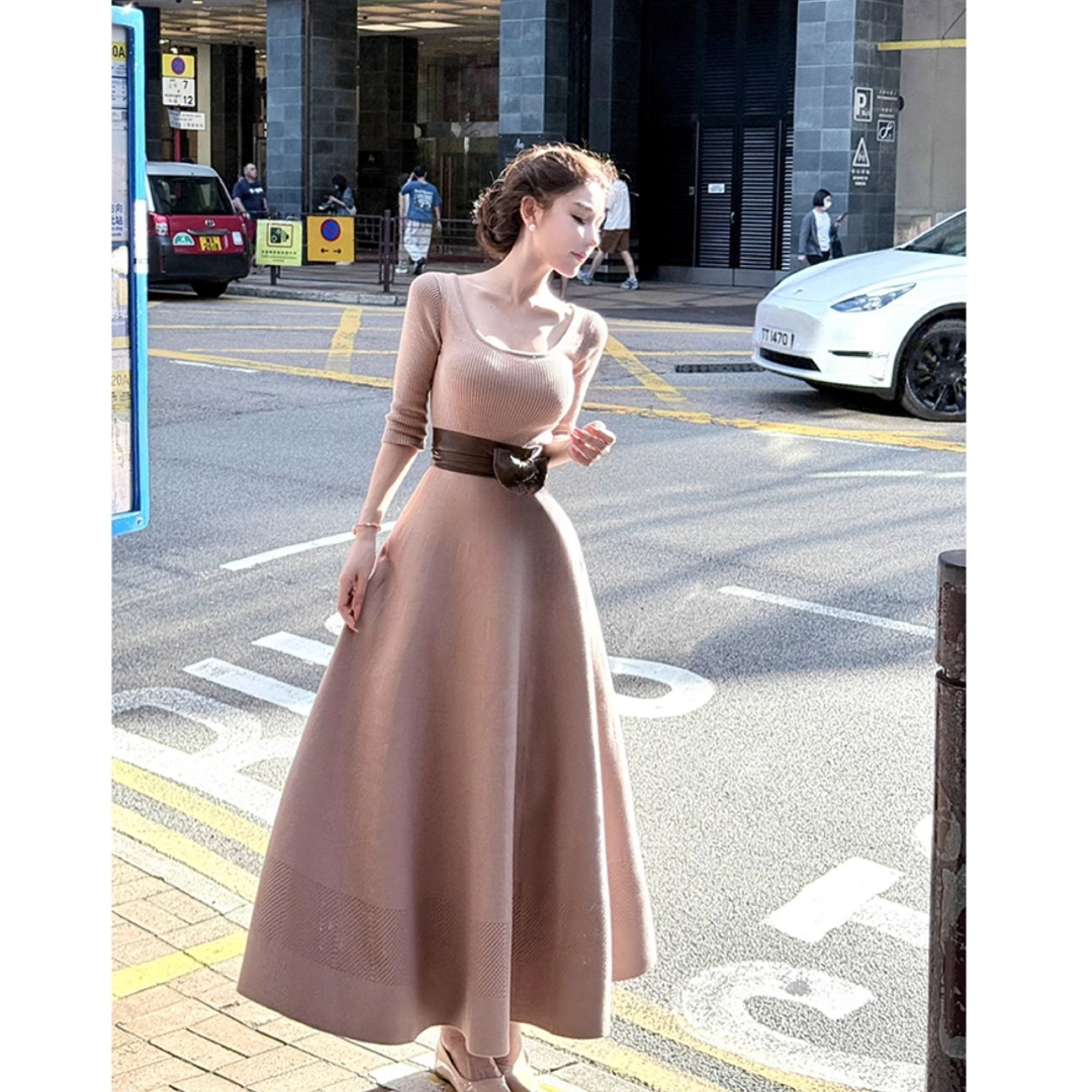 【蹦蹦】大码女装秋冬温柔长裙精致绝美打底粉色修身连衣裙13980