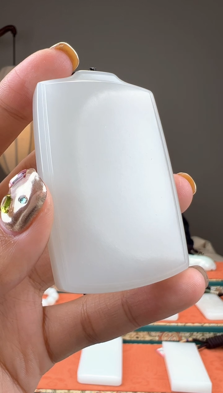 【闪购商品】和田玉颈饰未镶嵌1