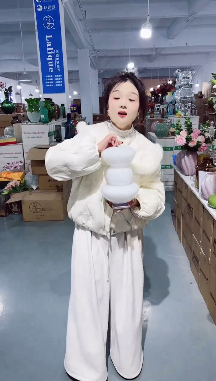 【闪购商品】玻璃私花主义花瓶厂-微瑕--C5WF