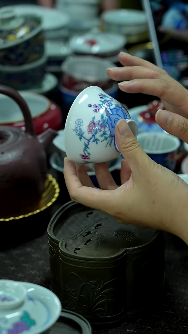 搬迁完毕 景德镇手绘茶具福利