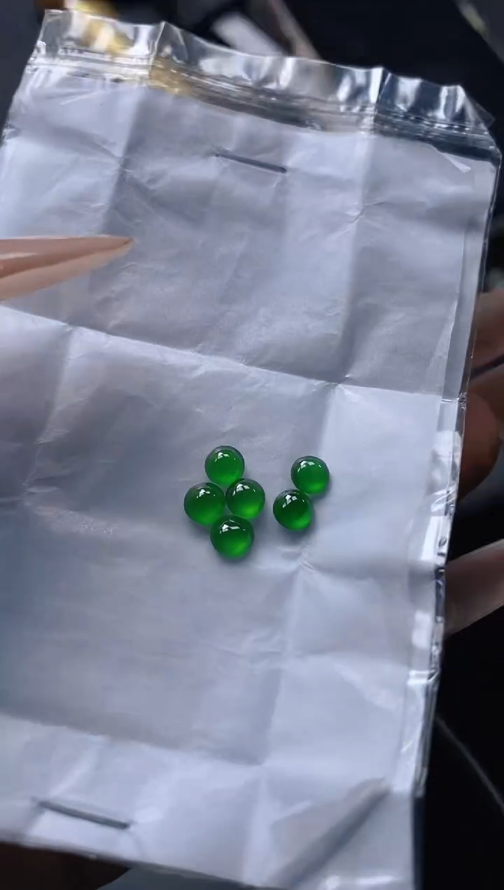 【闪购商品】定制翡翠未镶嵌天然翡翠蛋面63