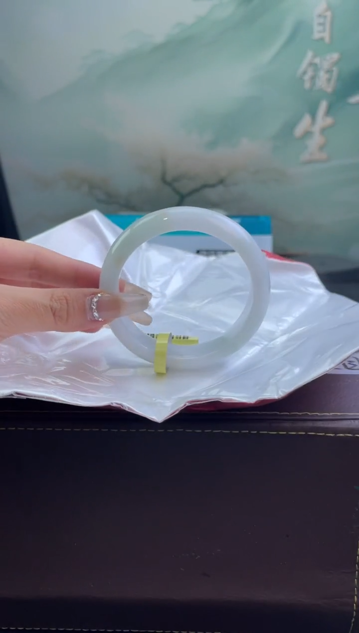 翡翠手镯未镶嵌6翡翠手镯