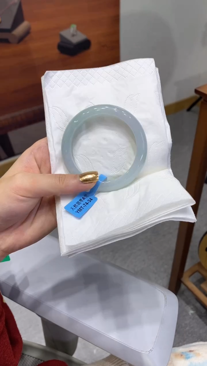 【闪购商品】翡翠手镯未镶嵌多人19159