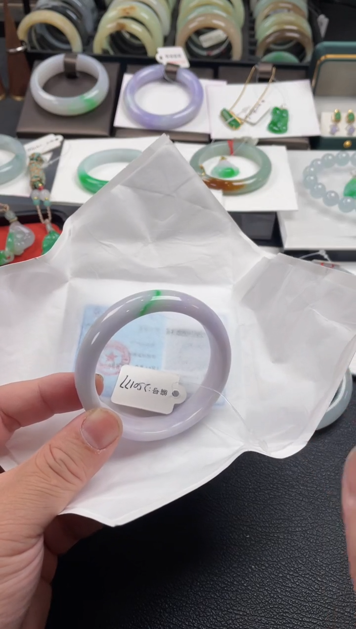 【闪购商品】翡翠手镯未镶嵌55正圈 有纹裂