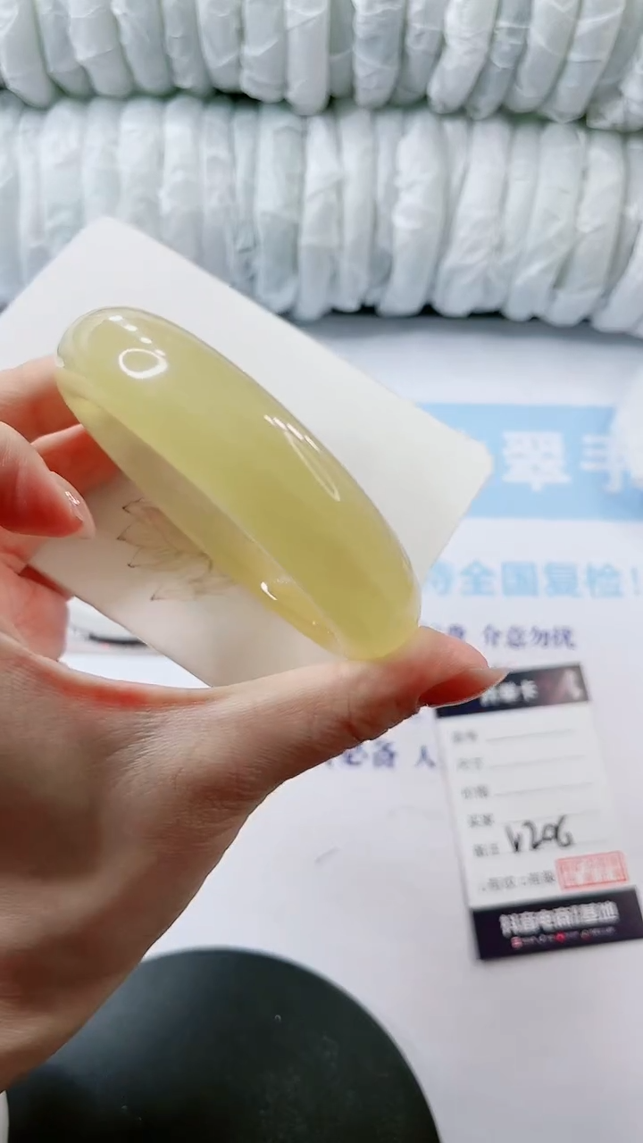 【闪购商品】石英质玉手镯未镶嵌多样性发货V206