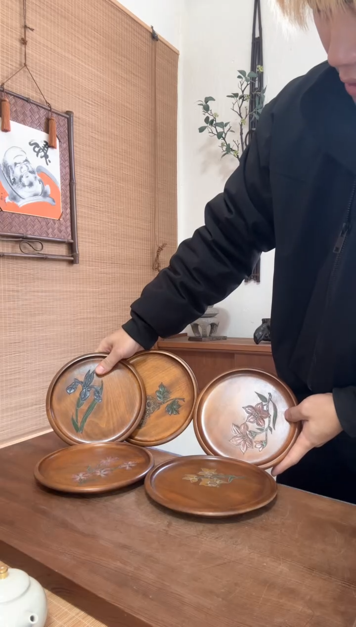 【闪购商品】杯中古品个别存有岁月痕迹，谨慎下单哦~