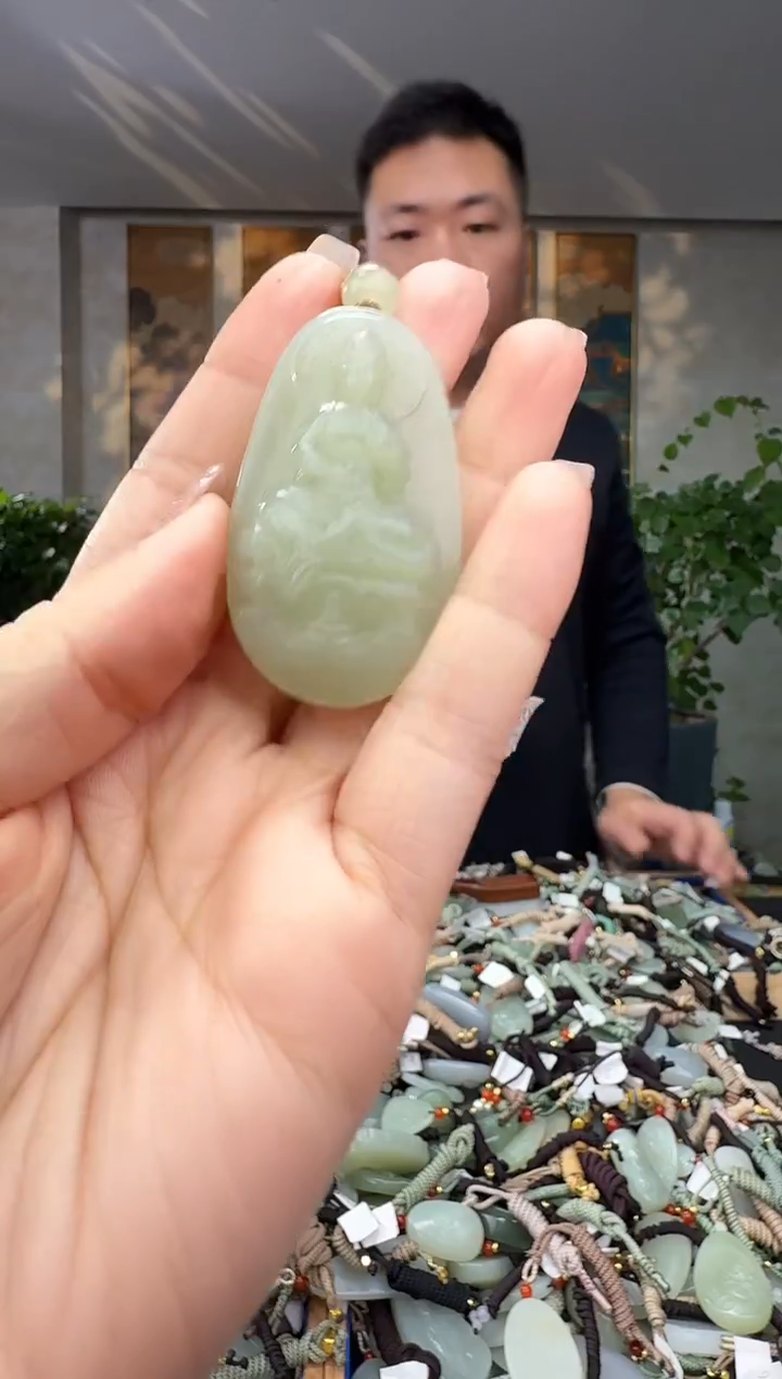 未镶嵌和田玉挂件拍一发一