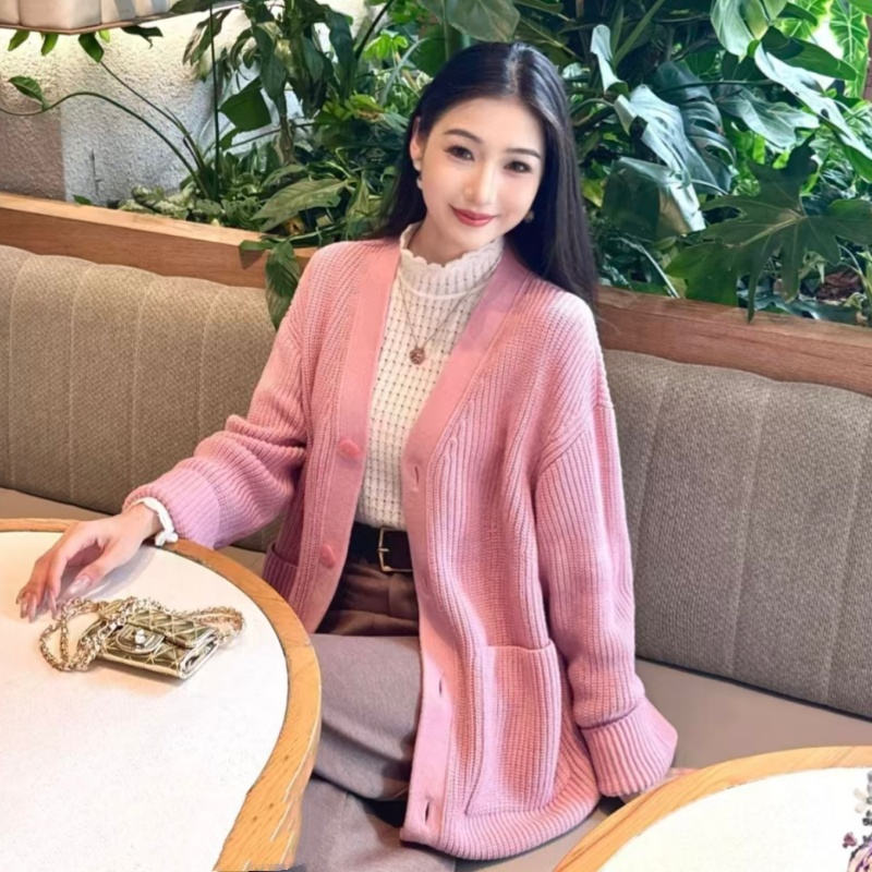 【专柜品质】秋冬新款时尚气质宽松慵懒风V领针织开衫外套女148057