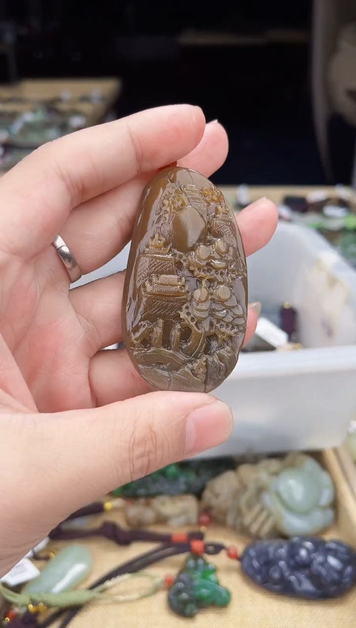 颈饰未镶嵌和田玉1