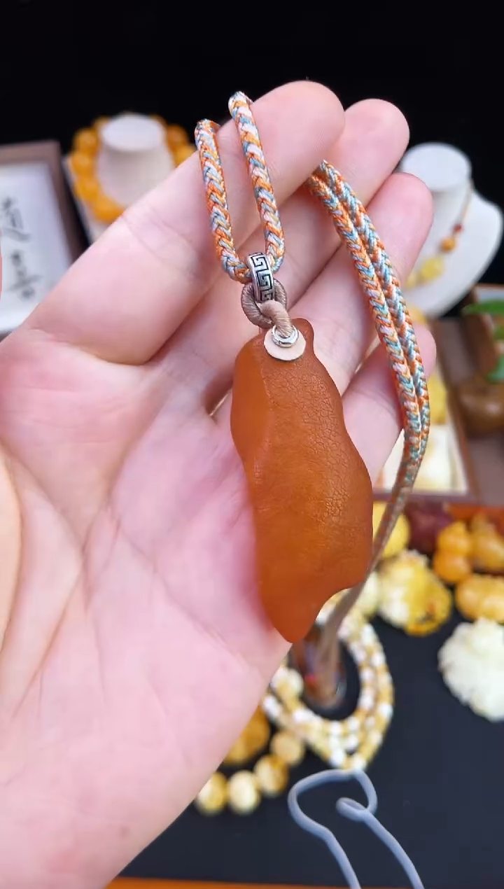 琥珀未镶嵌珠宝奇石柒月