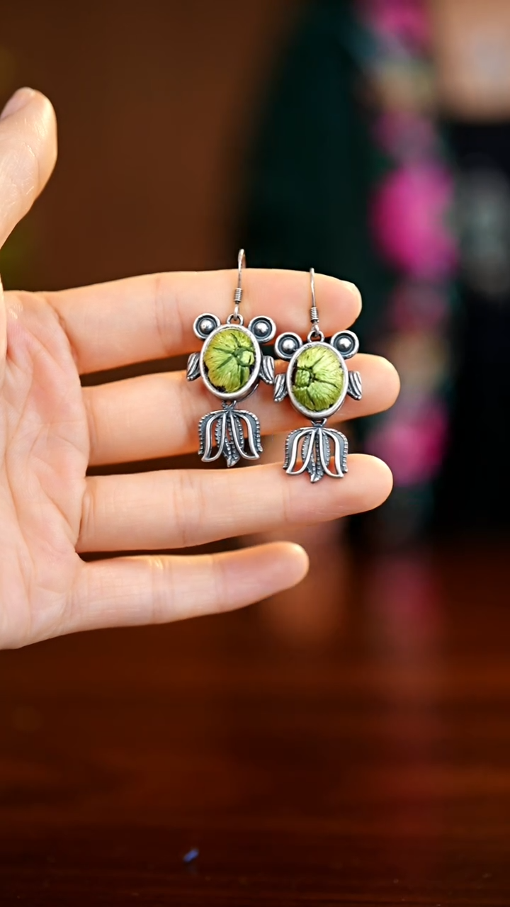 刺绣私人定制苗族手工A958