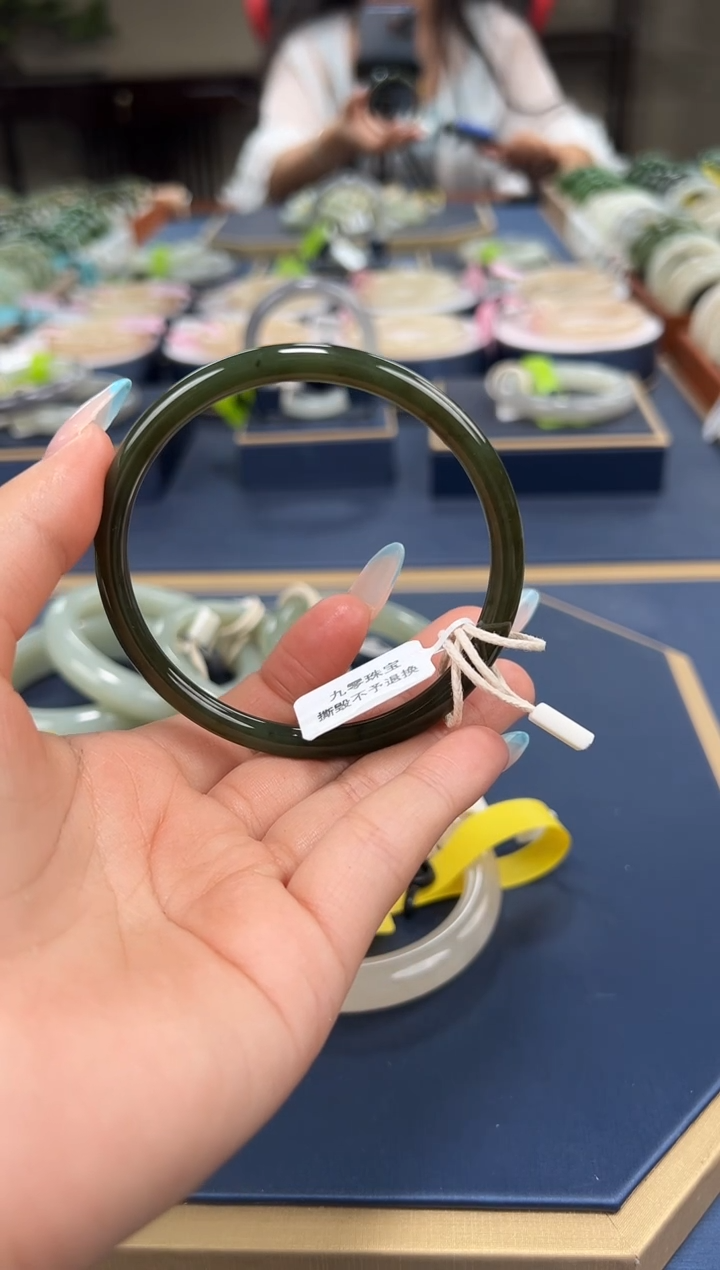 和田玉手镯未镶嵌A0031-56