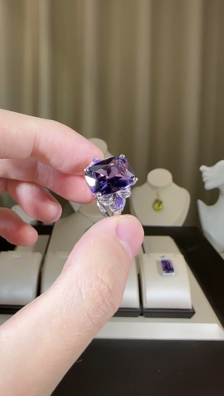 【闪购商品】紫晶戒指银S925镶嵌10*14mm