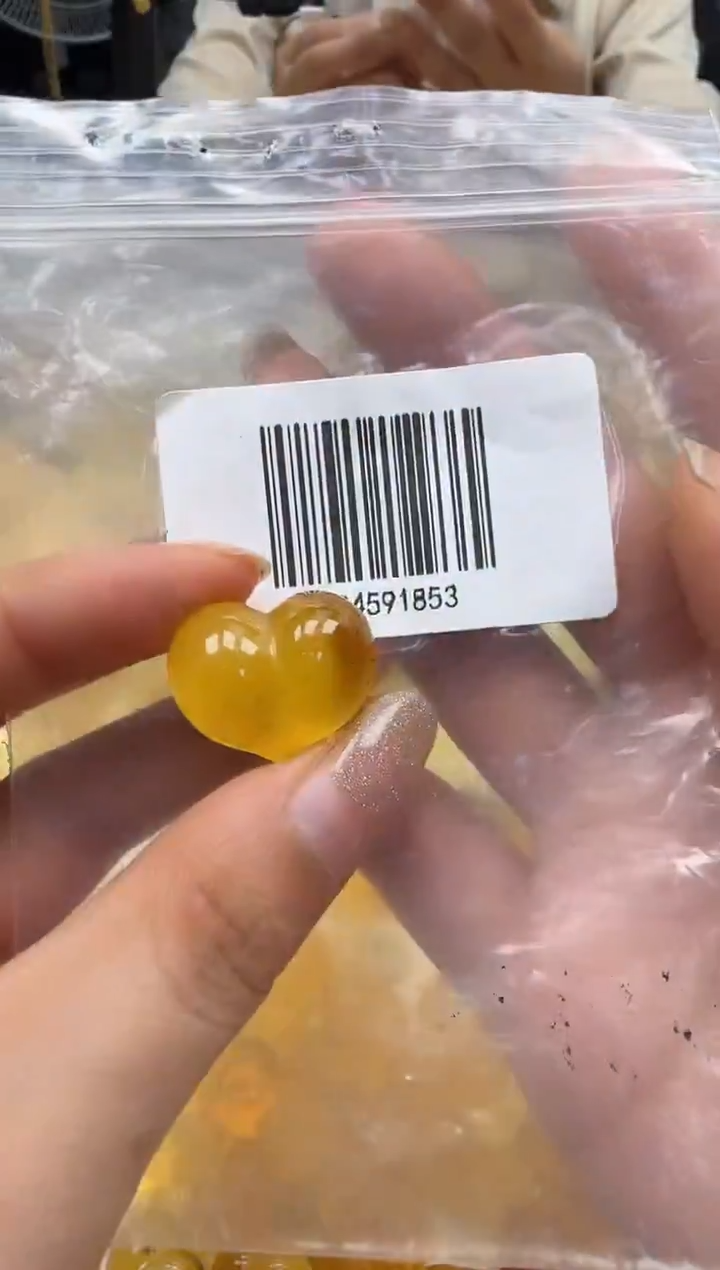 裸石琥珀未镶嵌如图