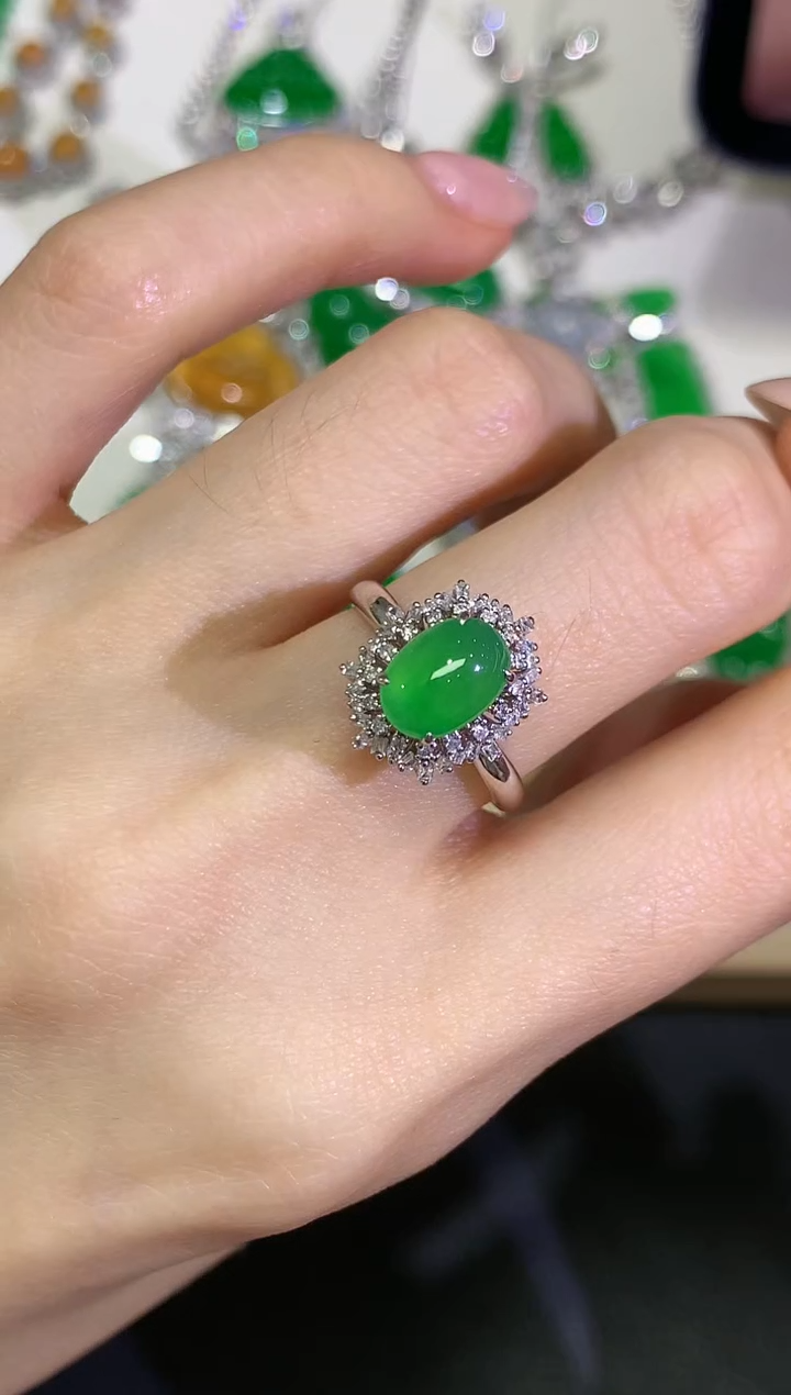 【闪购商品】翡翠颈饰18K金镶嵌团购24