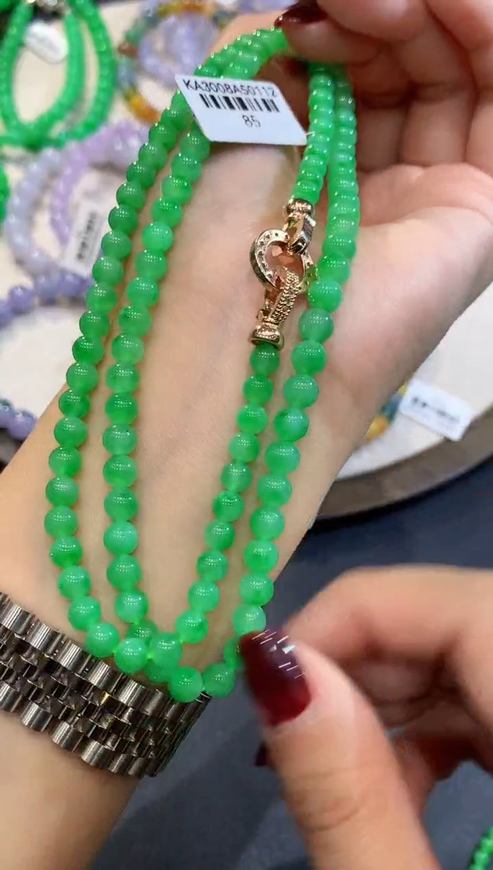 未镶嵌手串翡翠CHG多样性发其一