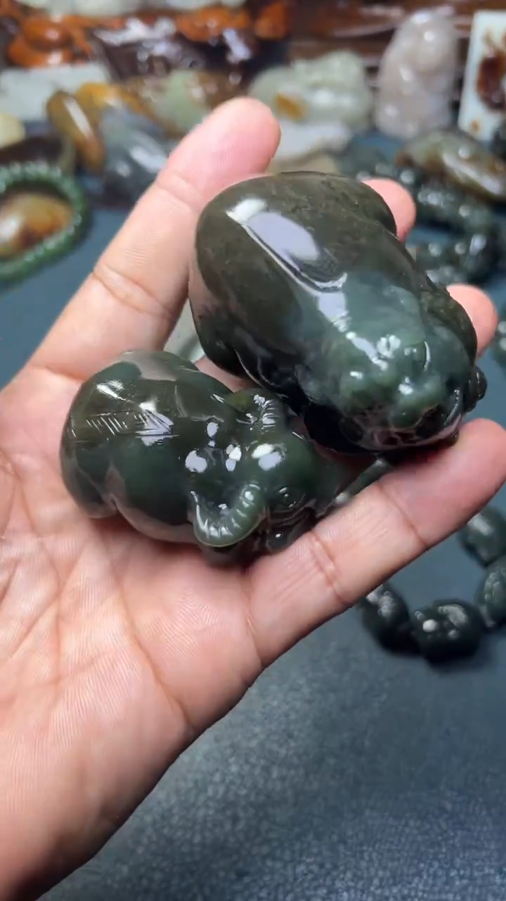 未镶嵌和田玉把件2