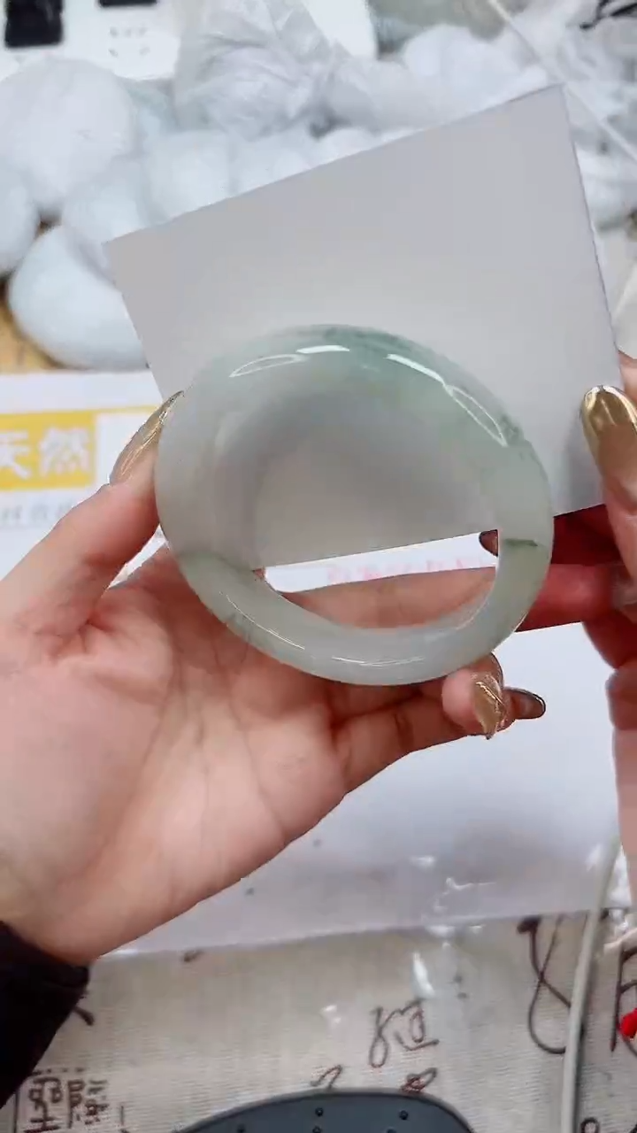 【闪购商品】石英质玉手镯未镶嵌K226-58.9