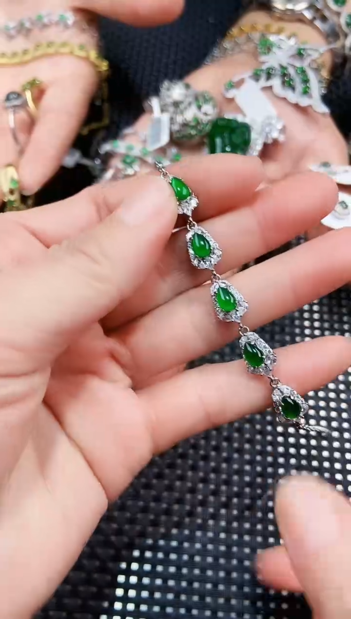 【闪购商品】翡翠手链未镶嵌1111111111