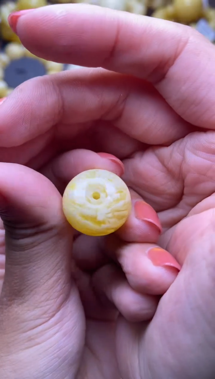 【闪购商品】琥珀裸石未镶嵌 大小姐珠宝严选51