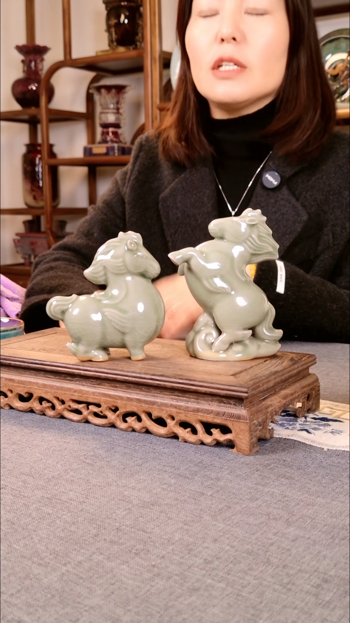 瓷片奔腾对马套装 一蹲一立 土魂钧瓷