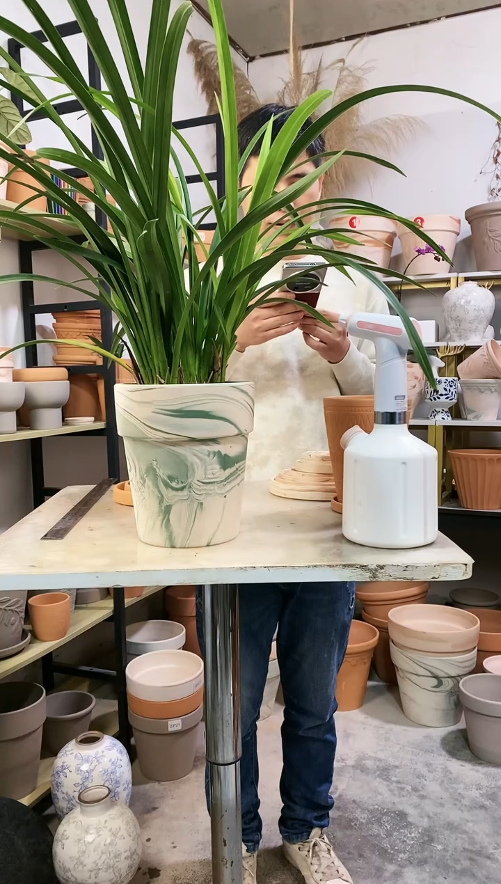 【闪购商品】红陶18*21绿白陶反比例 1盆无托