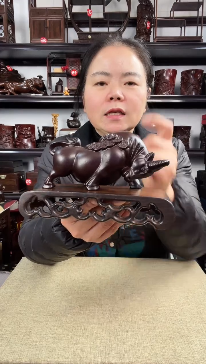 木1219+小牛老李红木工艺品