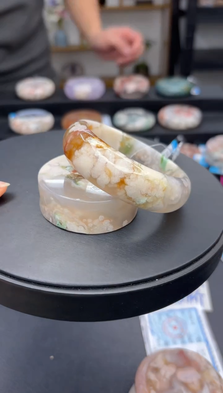 【闪购商品】石英质玉手镯未镶嵌A56(58圈赠送镯心)