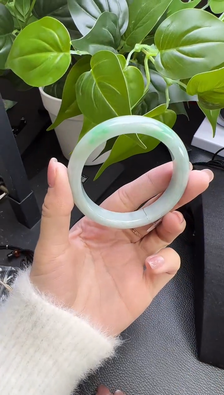 【闪购商品】翡翠手镯未镶嵌手镯53-55圈口