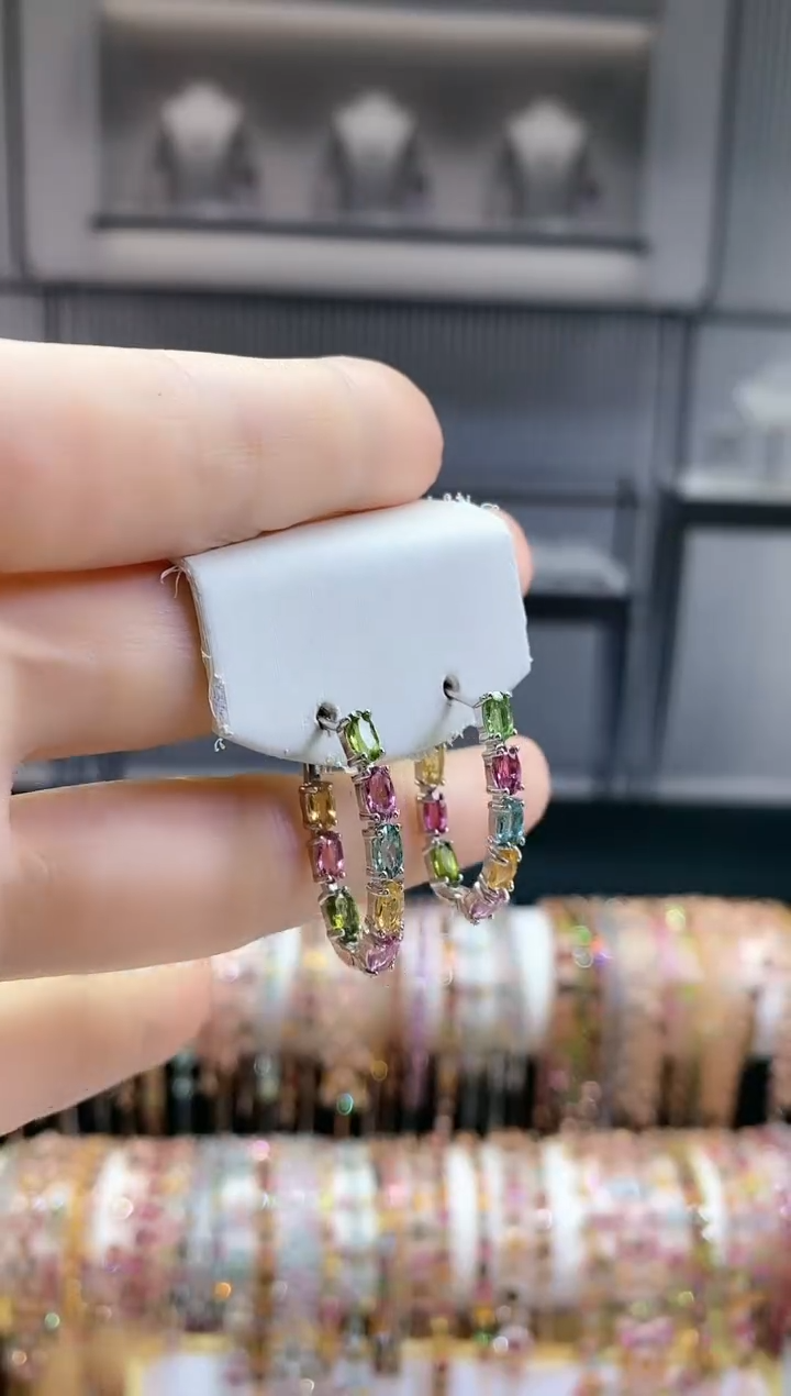 银S925镶嵌耳扣碧玺6666666