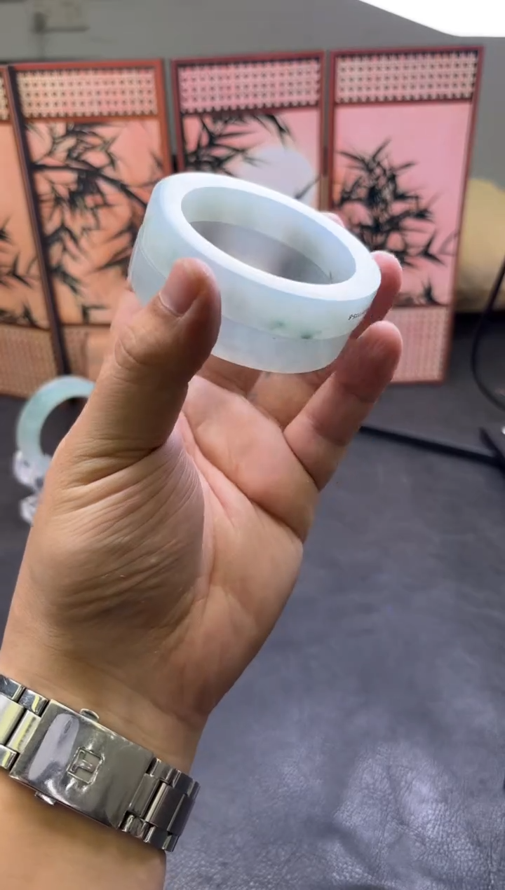 未镶嵌手镯定制翡翠蓝*蔚多样性