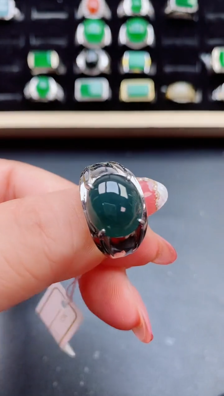 【闪购商品】翡翠戒指银S925镶嵌12121